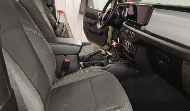 
								2025 Jeep Wrangler Sport-S V-6 Manual full									